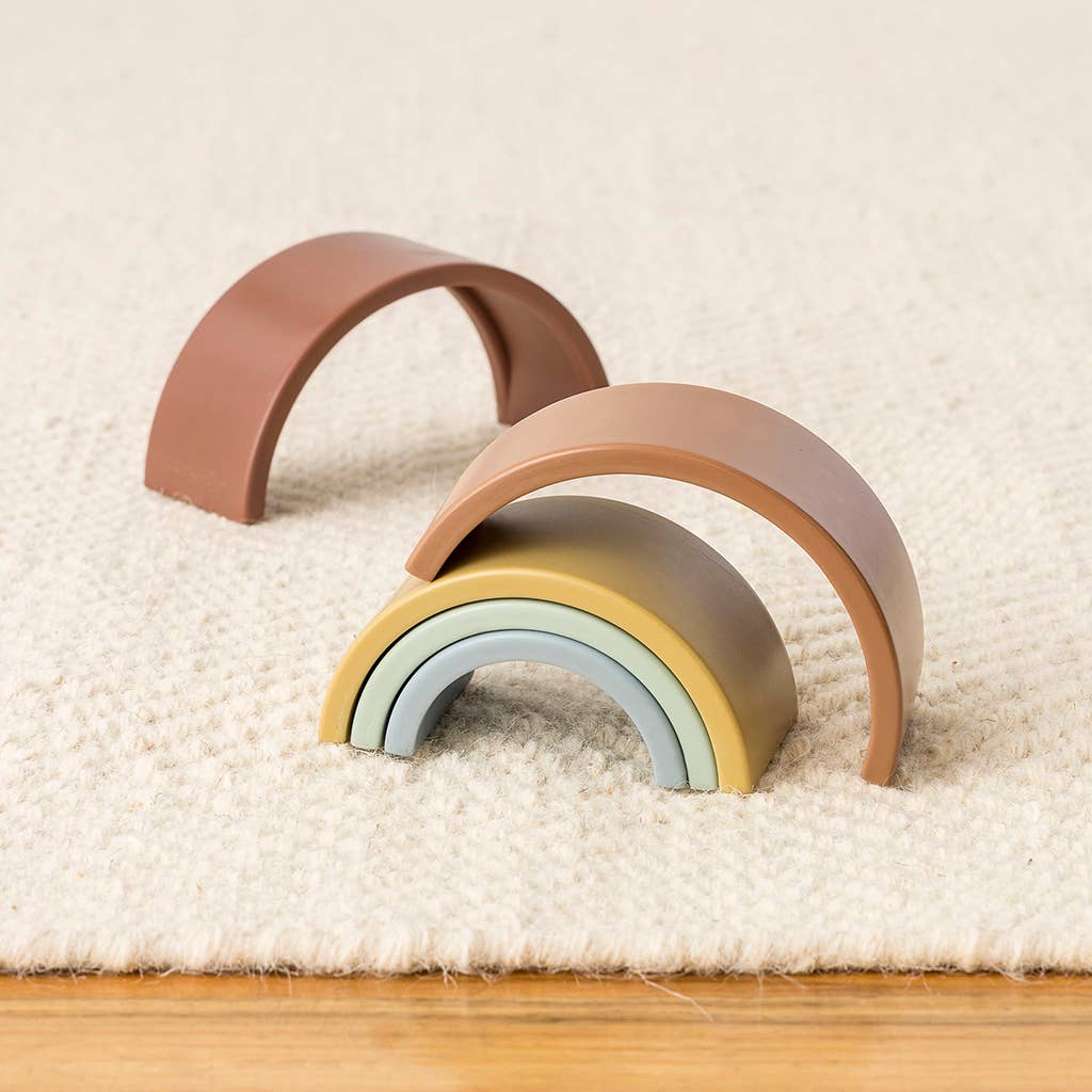 Itzy Ritzy - Ritzy Rainbow™ Stacking Toy - Ages 6+ Months