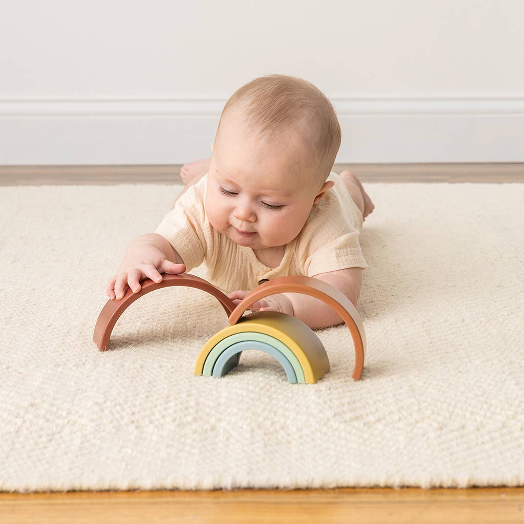 Itzy Ritzy - Ritzy Rainbow™ Stacking Toy - Ages 6+ Months