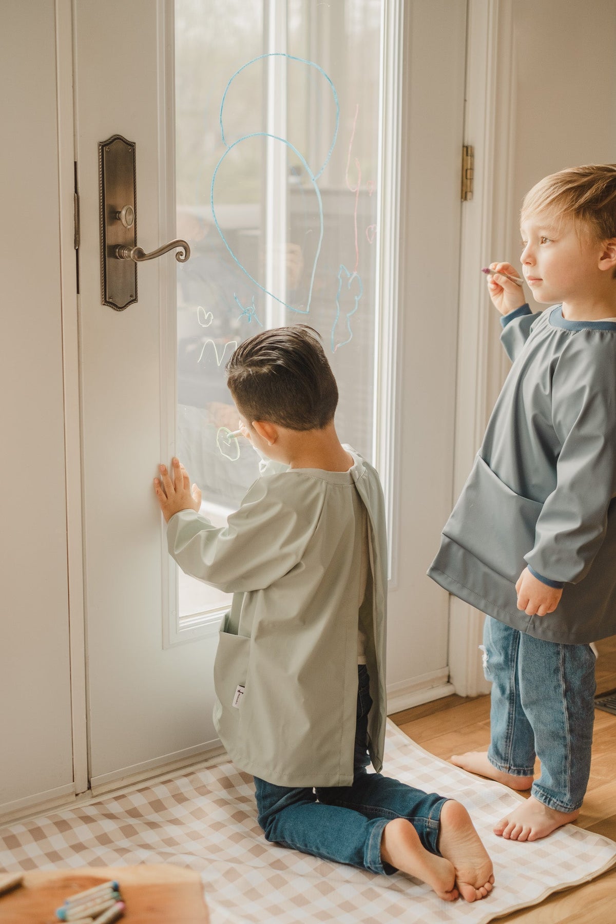 The Perfect Cover-Up for Little Artists 4 - 6 Years