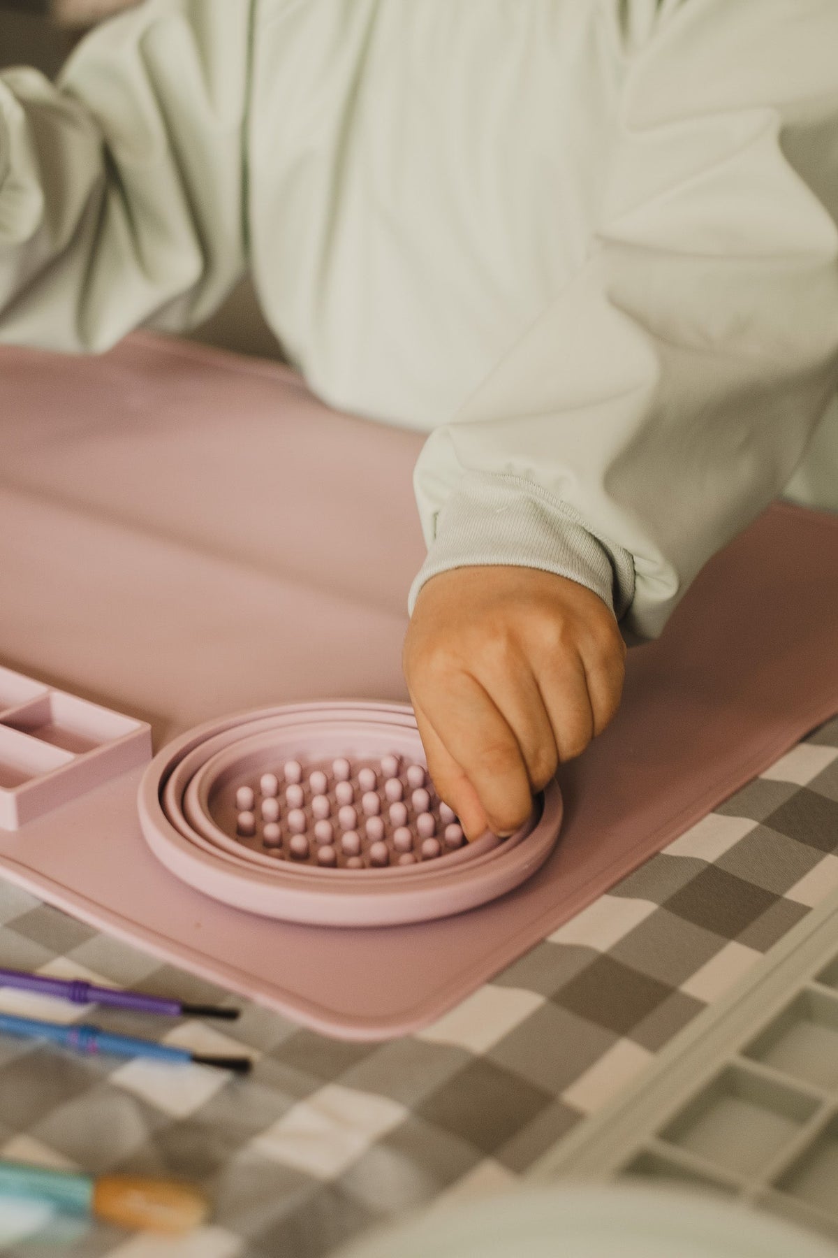The Perfect Cover-Up for Little Artists 4 - 6 Years