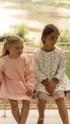 The Perfect Cover-Up for Little Artists 4 - 6 Years