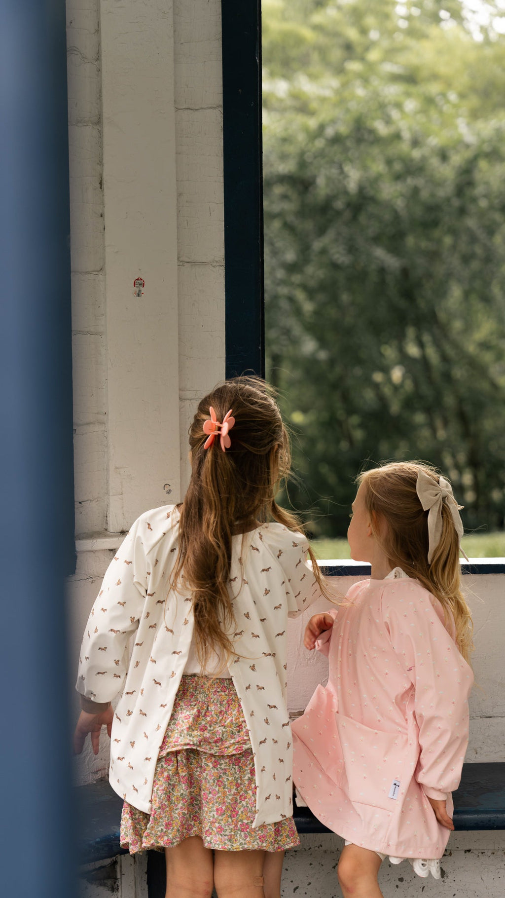 The Perfect Cover-Up for Little Artists 4 - 6 Years