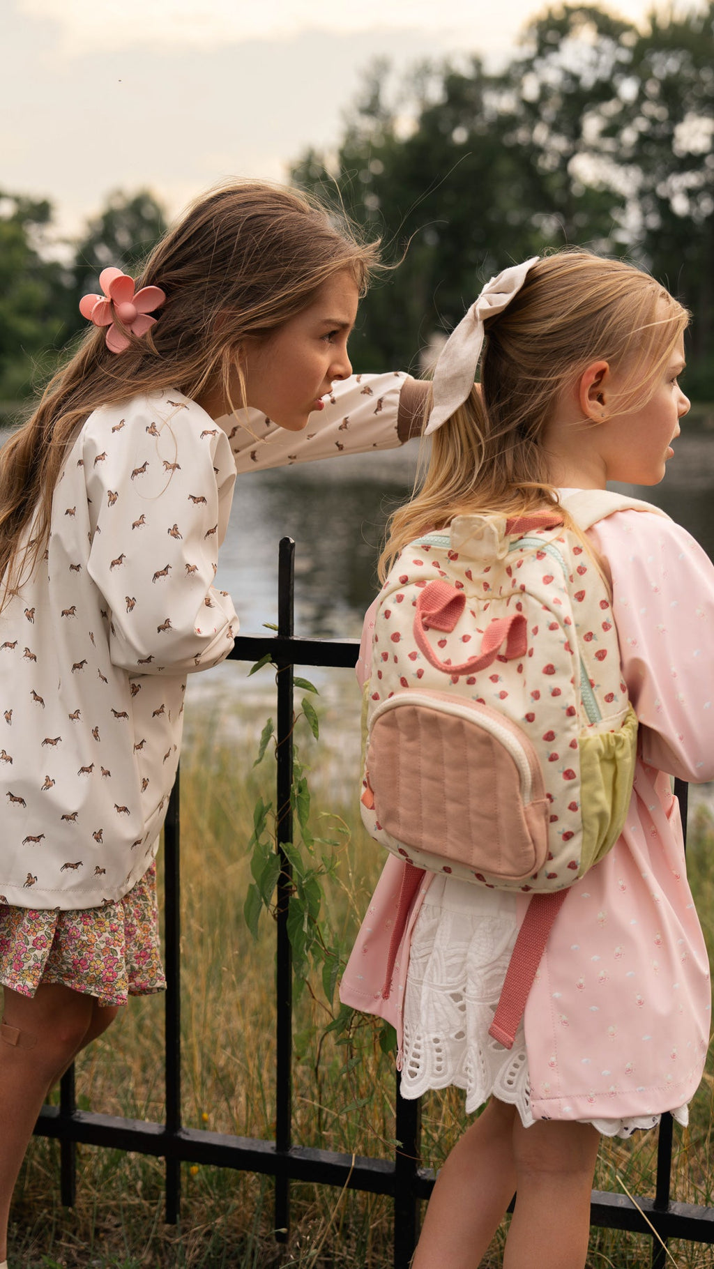The Perfect Cover-Up for Little Artists 4 - 6 Years